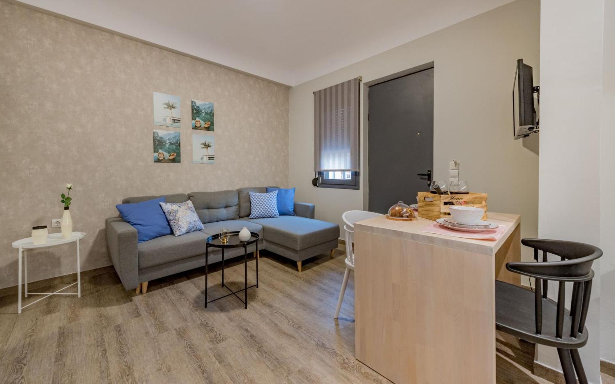 Stylish & Bright Apartment In The City Centre Zakynthos Town Luaran gambar
